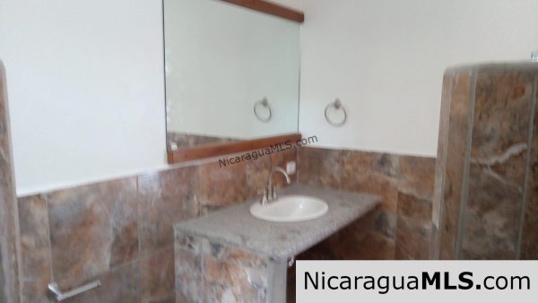 For Rent Beautiful 3Beds 3Baths House in Little Bavaria - Image 20