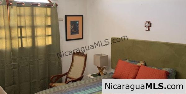 Large Apartment in Town Across the Beach - Image 16