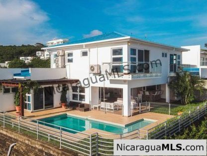 Luxurious House With Ocean View in San Juan Del Sur