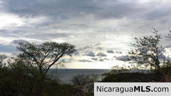 Coastal View Beach Lot in Playa Remanso San Juan del Sur - Image 3