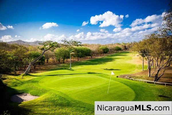 Hacienda Iguana Quiet Golf Lot