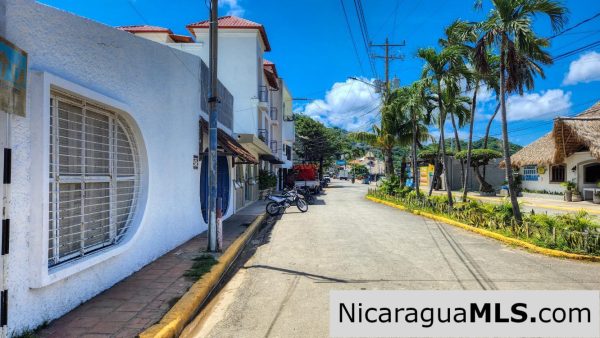 Beachfront Corner In Town Exceptionally Large Commercial Property - Image 3