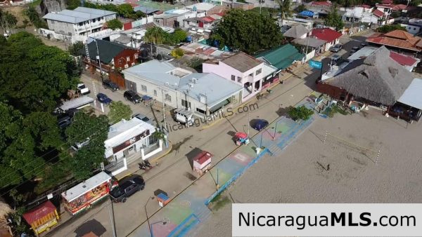 Beachfront Town Property - Image 7