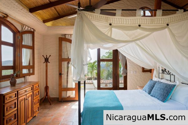 Villa Loma An Oceanview Estate in San Juan Del Sur - Image 12