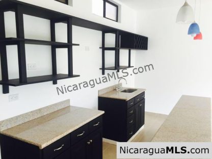 2 Bedroom House with Shared Pool