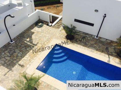 2 Bedroom House with Shared Pool