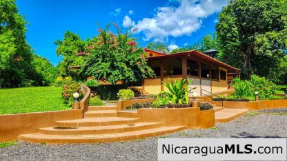Beautiful Hacienda 2 acres Rivas Ometepe Island