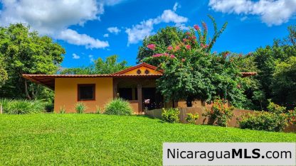 Beautiful Hacienda 2 acres Rivas Ometepe Island