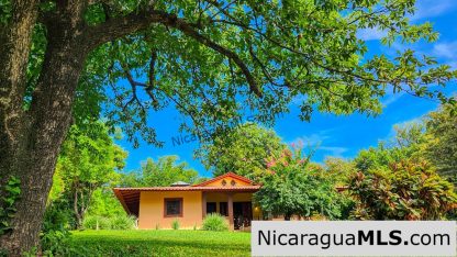 Beautiful Hacienda 2 acres Rivas Ometepe Island