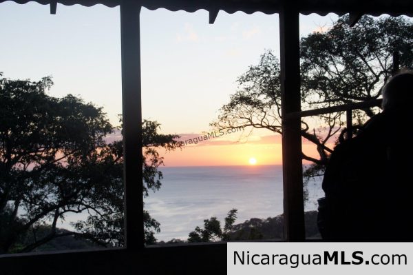 Ocean View House with an unfinished 2 Bedroom rental apartment - Image 9