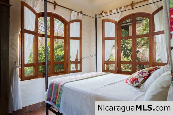 Villa Loma An Oceanview Estate in San Juan Del Sur - Image 10