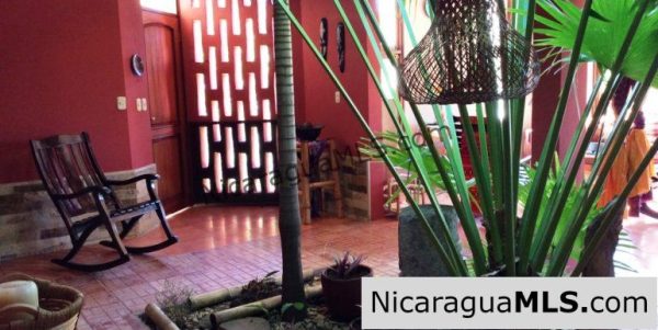 Garden lovers dream house in Lomas de Palermo - Image 7