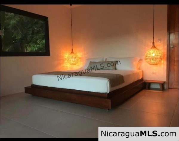 Beautiful, two bedroom in forested location - Image 5