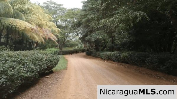 Resale Lot B15 in Bosques del Mar - Image 6