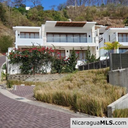 Casa Bahia 4 in La Joya San Juan del Sur