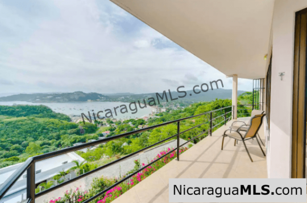 Casa Dos Vistas in Pacific Breezes - Image 8