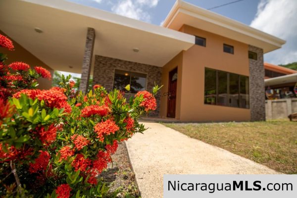 Lots in Residencial Prado Hills 5 minutes from downtown San Juan del Sur. - Image 3