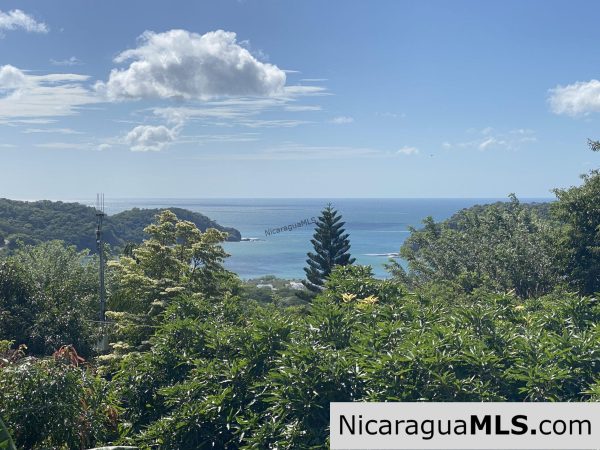 Landmark entertainer home in a quiet, gated development mere minutes from town. - Image 21