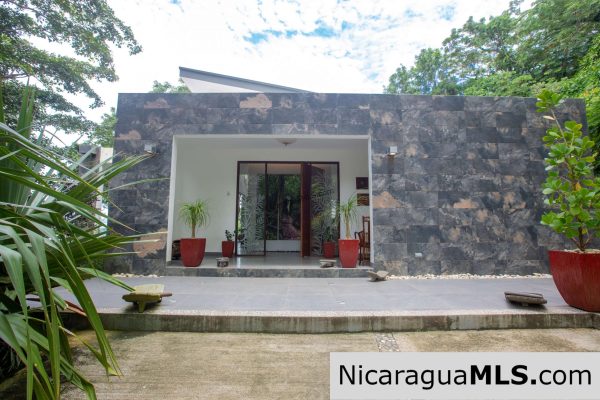 4 Bedrooms house, Mona Gaia in Mombacho, Granada. - Image 8