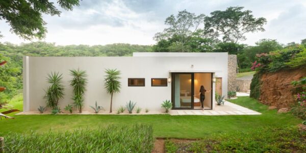 Casa Grillo - Sustainable Luxury on 1.5 Acres