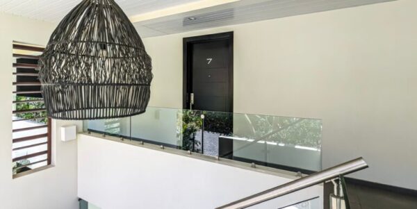 Upscale Ocean View Condo In An Unbeatable Location