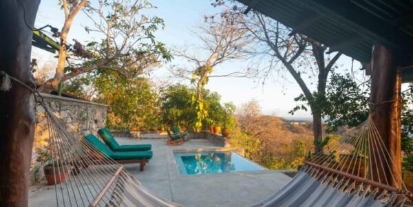 A Luxurious Ocean View Villa in Balcones de Majagual