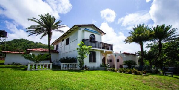 Finca Conuco: A 243 acres Tranquil Hacienda with Majestic Views