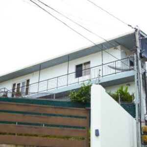 Apartment Complex With Ocean Views and Walking Distance