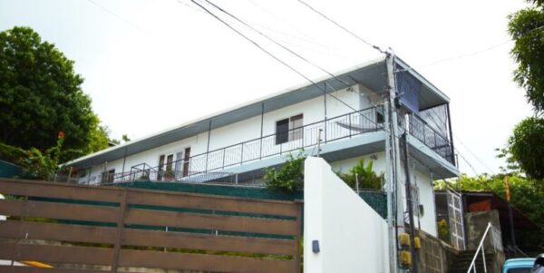 Apartment Complex With Ocean Views and Walking Distance