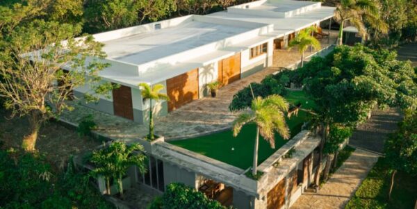Casa La Bahía, An Oceanview Architectural Delight, San Juan - Image 2