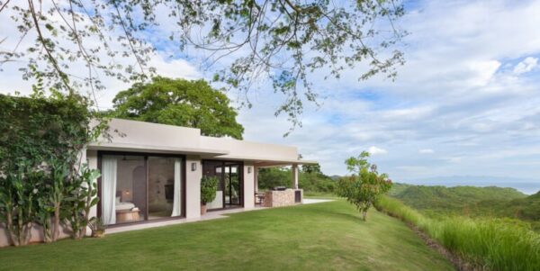 Casa Grillo - Sustainable Luxury on 1.5 Acres - Image 3