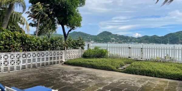 Casa Portobello a Beachfront Home – Renovation Opportunity! - Image 3