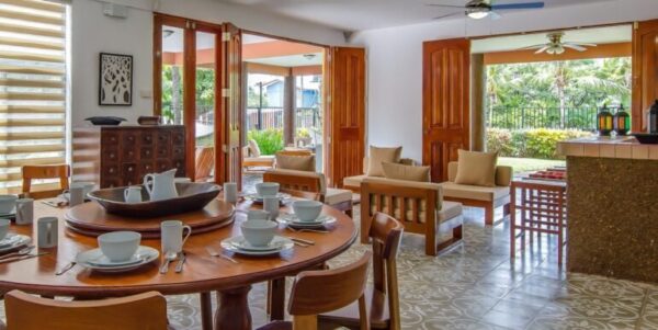 9-Bedroom Luxury Villa in La Talanguera - Image 4