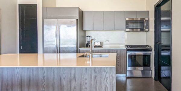 Upscale Ocean View Condo In An Unbeatable Location - Image 5