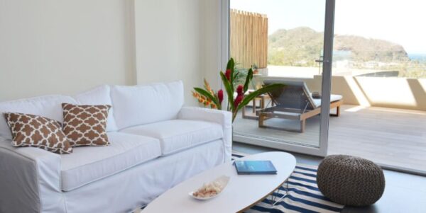 Luxury Living at El Sol #3, a Stunning Two-Bedroom Ocean - Image 6