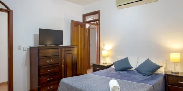 Oceanfront Paradise: 2-Bedroom Condo in Casa Marina - Image 7