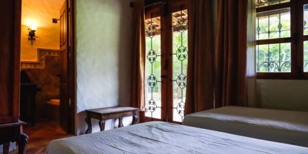 Spanish Traditional Hacienda. On 5 acres - Image 7