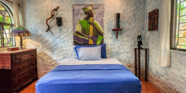 Sanctuary in Camino del Sol: A Nature Lover's Dream - Image 7