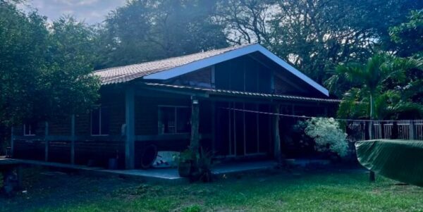 Casa del Sueño is a lovely home located in Bosques del Mar - Image 9
