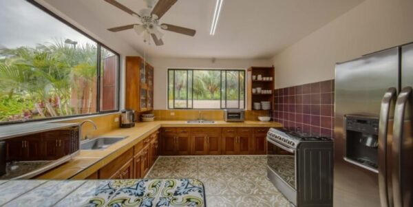 9-Bedroom Luxury Villa in La Talanguera - Image 10
