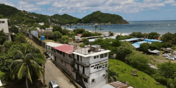Beach View 3-Unit Studio Apartment Building - Image 10