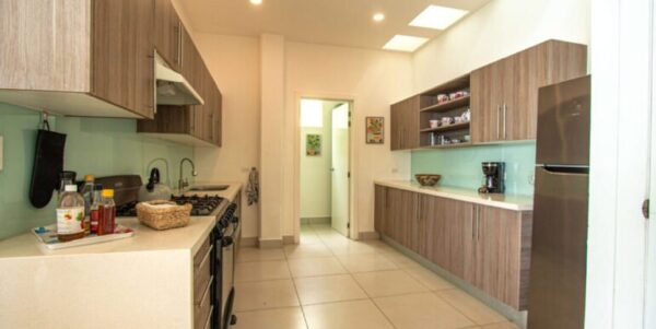 Casa Cielo y Mar, a beautifully renovated home - Image 11