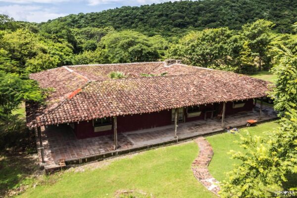 Spanish Traditional Hacienda. On 5 acres - Image 12