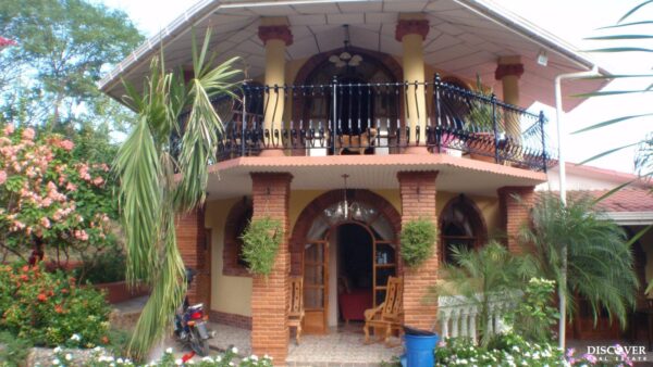 Casa Cordua a Charming Two-Story Home - Image 5