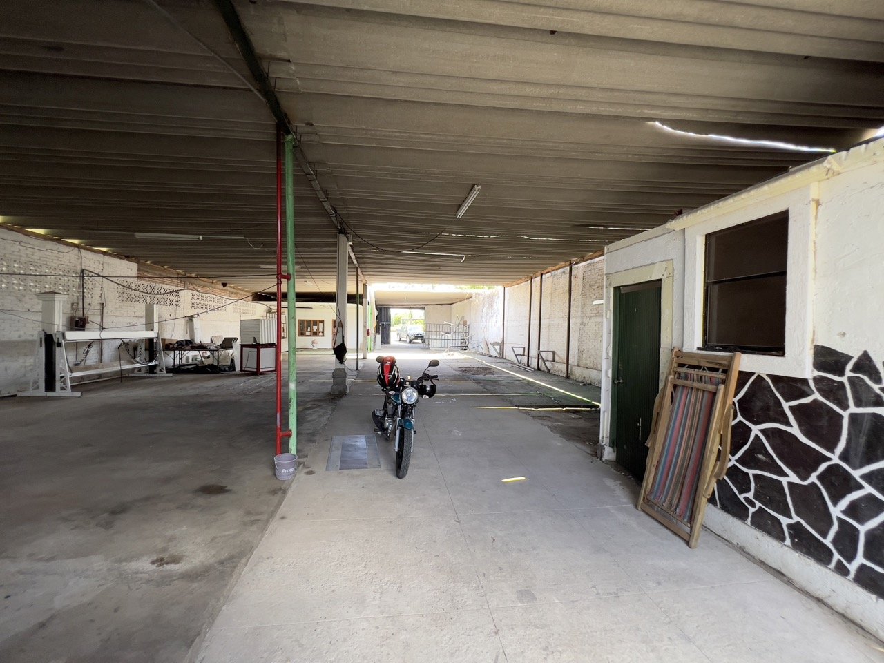 Business Location with Commercial Land Along the PanAmerican Highway - Image 21