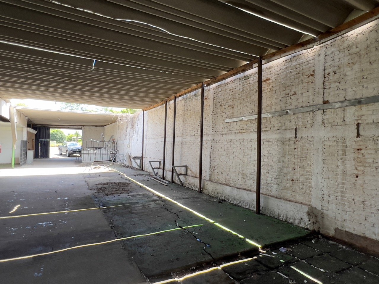 Business Location with Commercial Land Along the PanAmerican Highway - Image 22