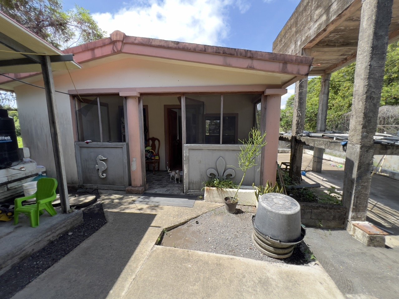 Business Location with Commercial Land Along the PanAmerican Highway - Image 25