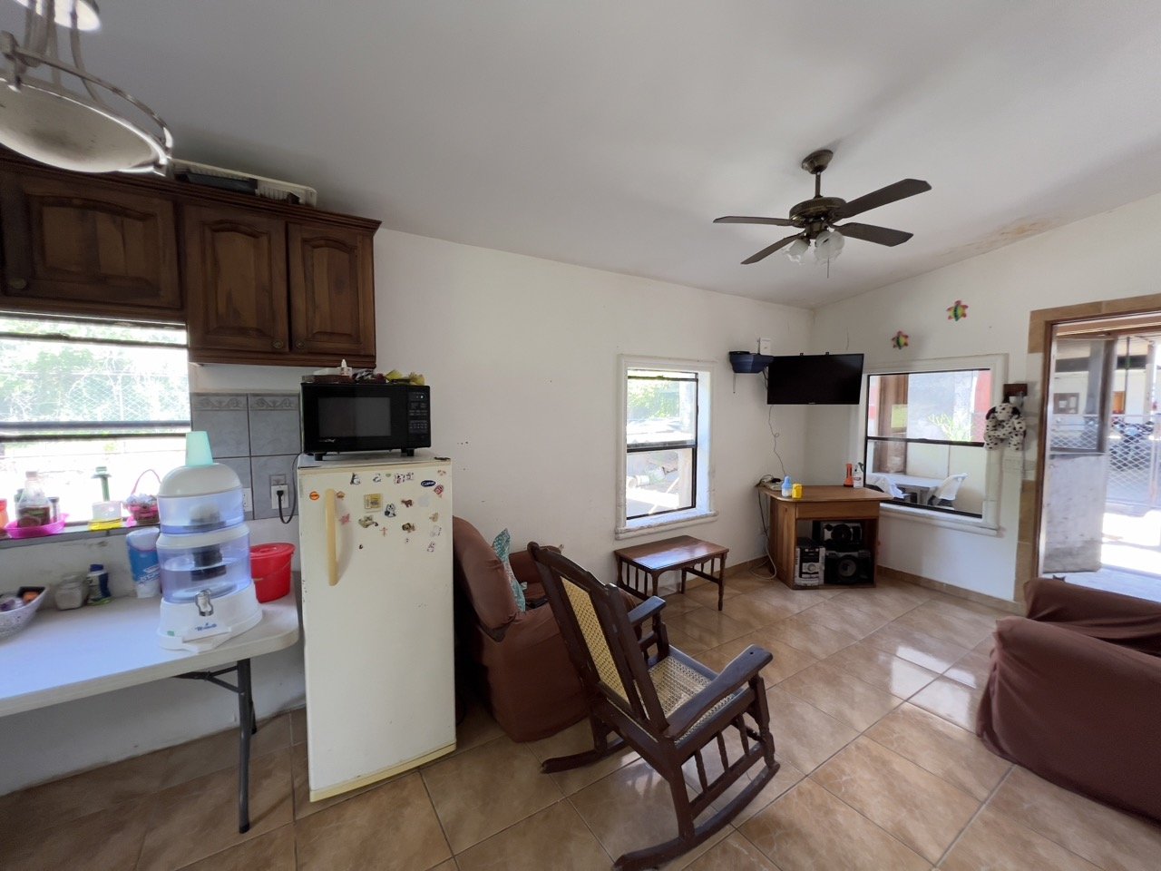 PanAmerican Highway Commercial Building Outside Rivas - Image 11