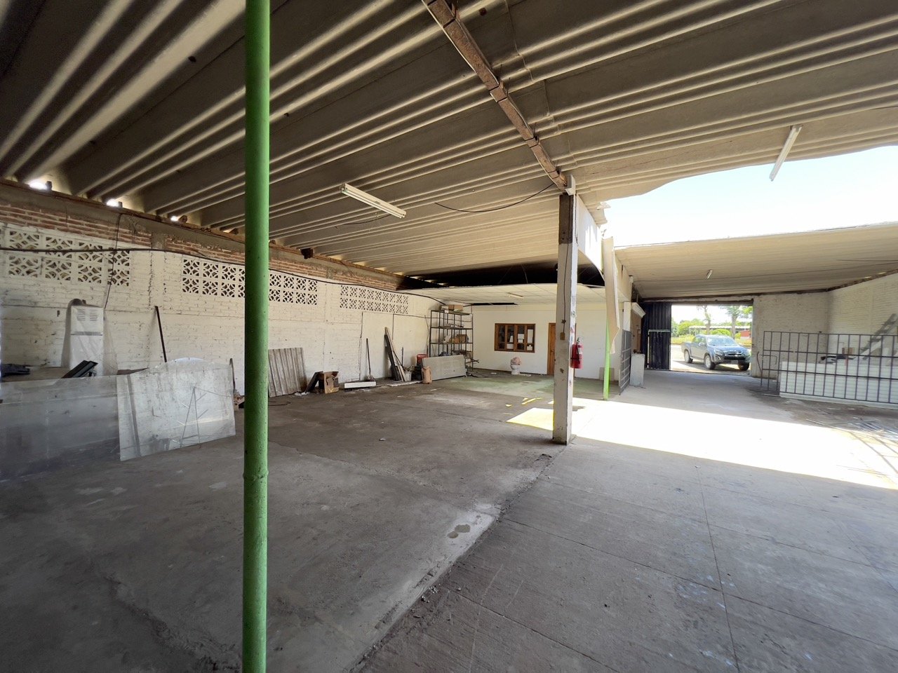 Business Location with Commercial Land Along the PanAmerican Highway - Image 23