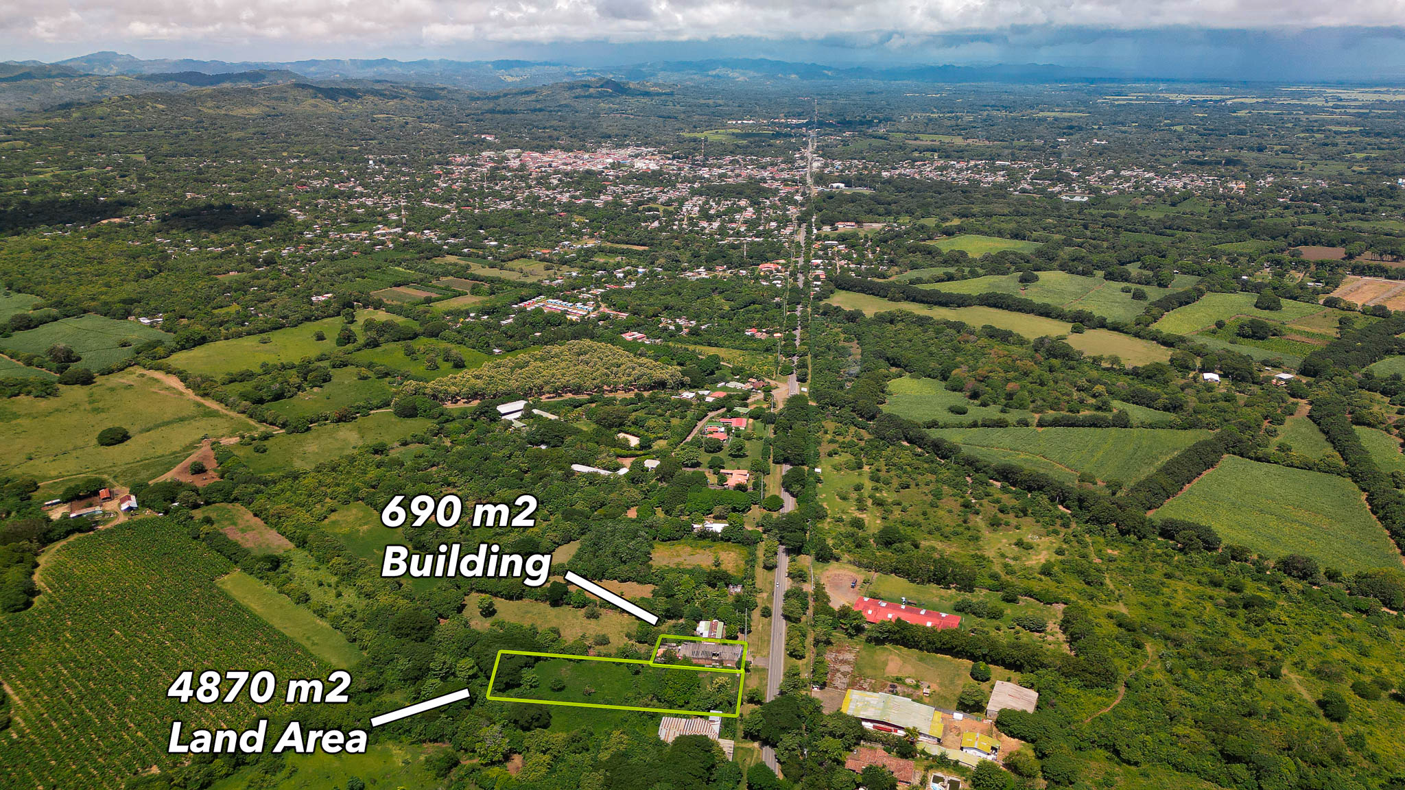Business Location with Commercial Land Along the PanAmerican Highway - Image 4